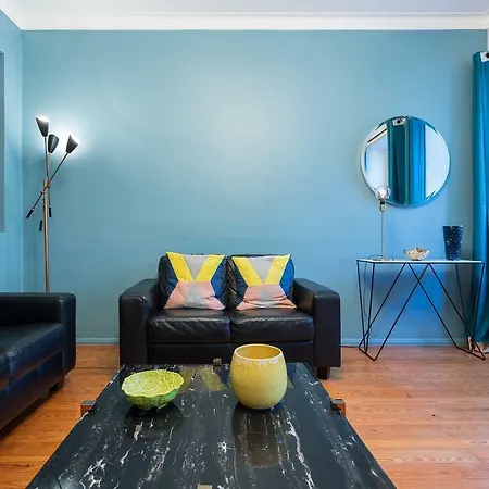 Апартаменты Chiado Bairro Alto, Bright And Newly Renovated 3 Bedroom Apartment, Historical Center