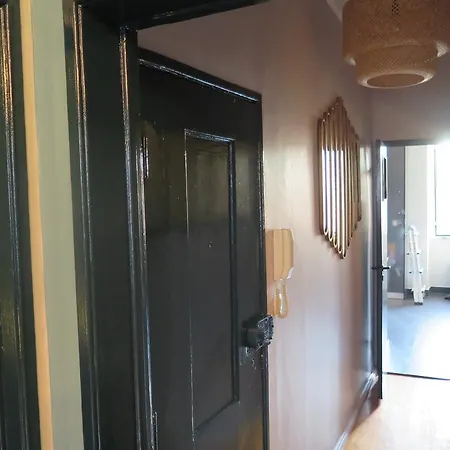 Lejlighed Chiado Bairro Alto, Bright And Newly Renovated 3 Bedroom Apartment, Historical Center Lisboa